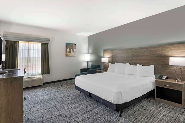 Room 30 of 41
