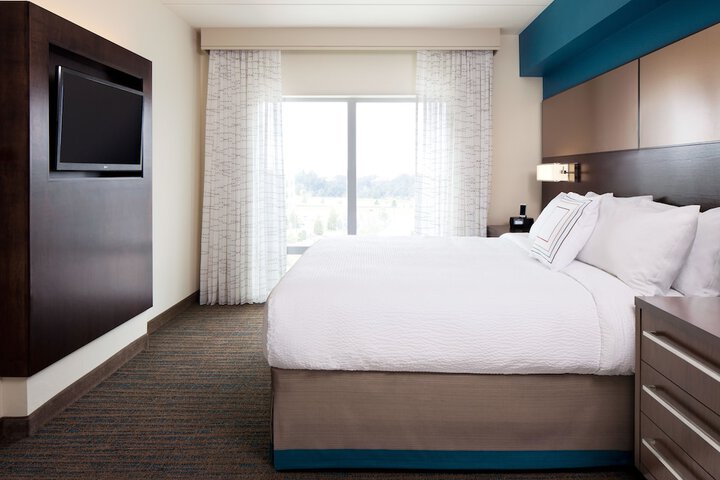 Residence Inn New York The Bronx at Metro Center Atrium