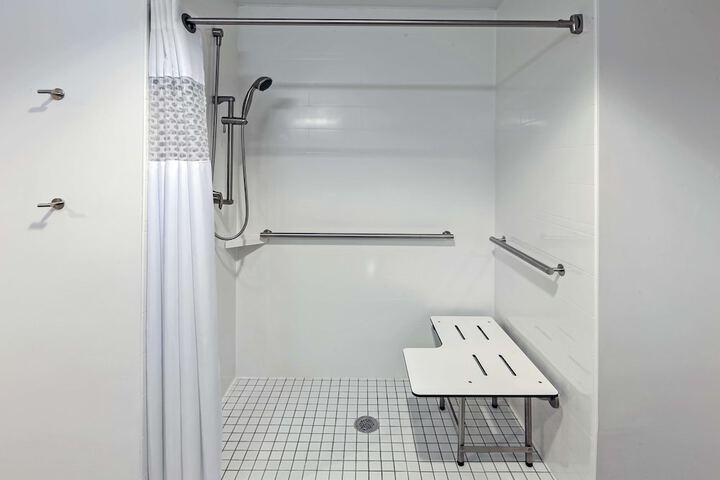 Room 11 of 49