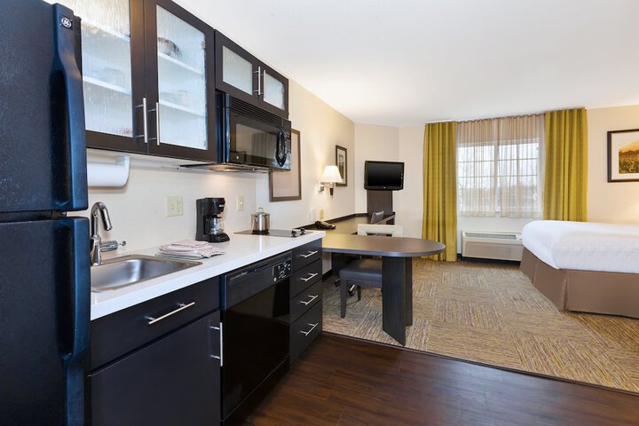 Room 16 of 27