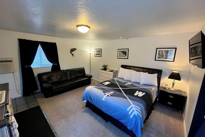 Cascade Motel