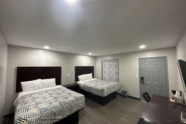 Room 12 of 14