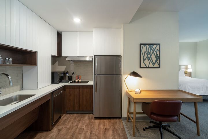 Room 51 of 64