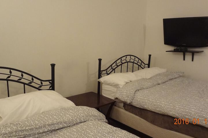 Room 37 of 71
