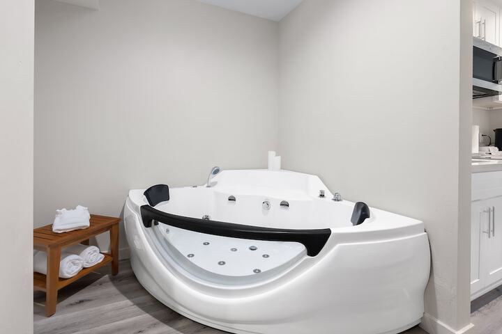 Sandpoint Hotel & Suites Downtown