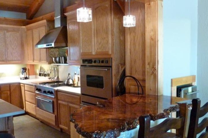 BLACK BEAR INN