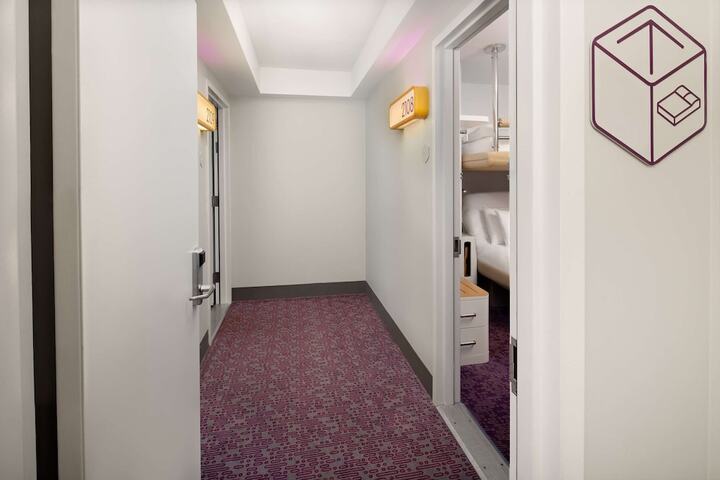 Room 17 of 101