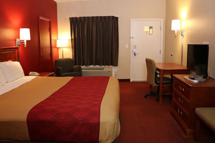 Room 18 of 21
