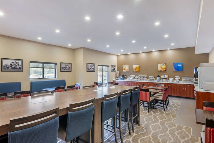 Comfort Suites West Indianapolis - Brownsburg