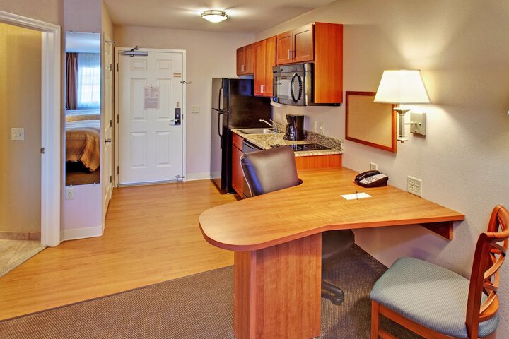 Room 30 of 46