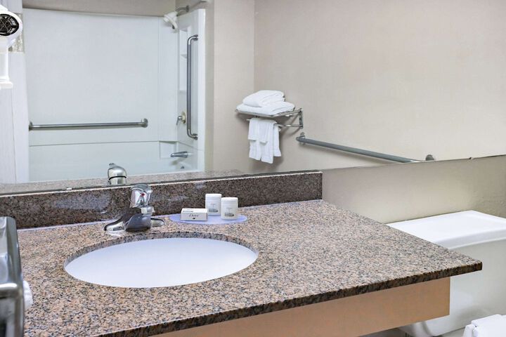 Ramada by Wyndham West Atlantic City