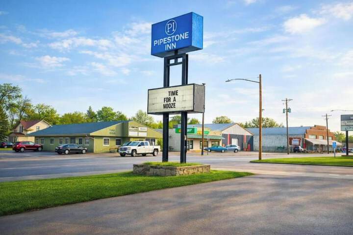 OYO Hotel Pipestone MN Canterbury Park