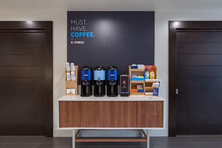 Holiday Inn Express and Suites San Marcos South by IHG