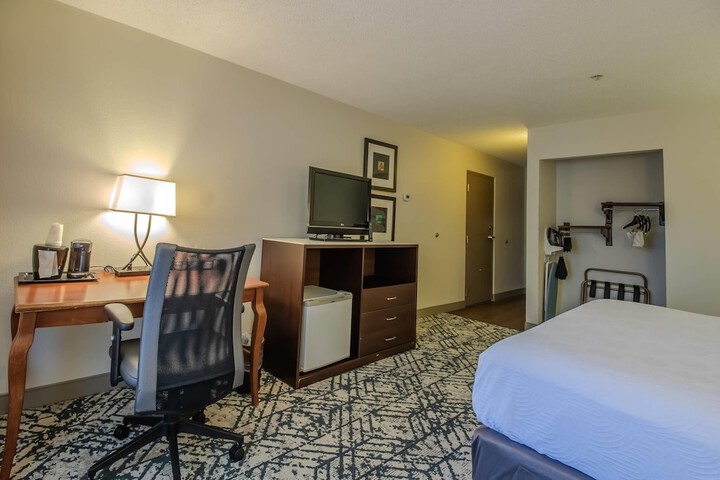 Country Inn & Suites by Radisson Convention Center