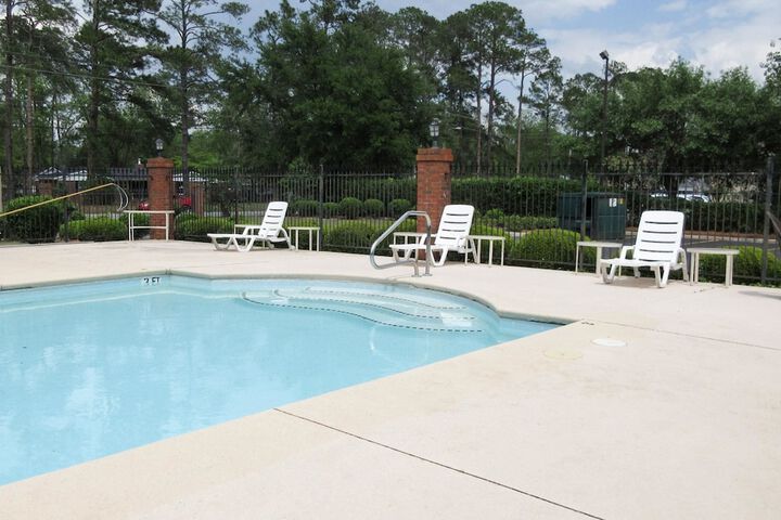Pool 3 of 10