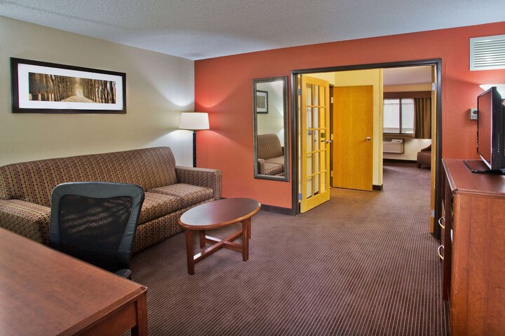 Room 15 of 44