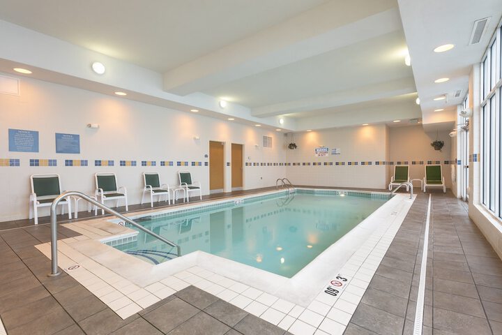 Holiday Inn Aurora North - Naperville by IHG