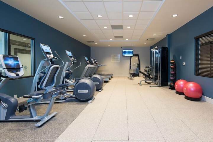 DoubleTree by Hilton Schenectady Downtown