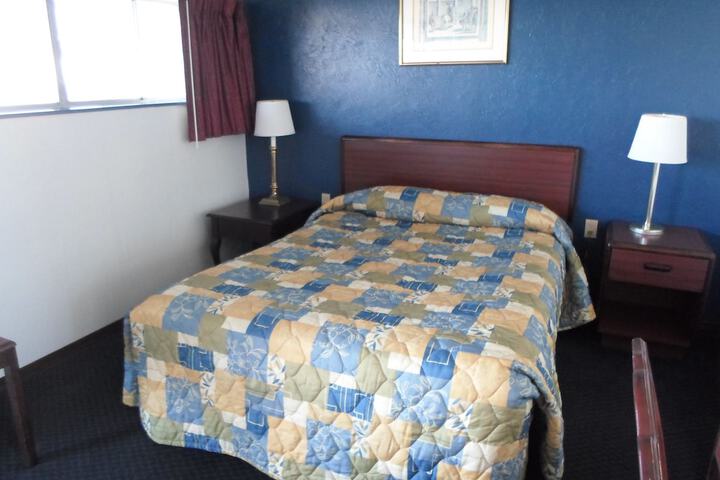 Room 13 of 25