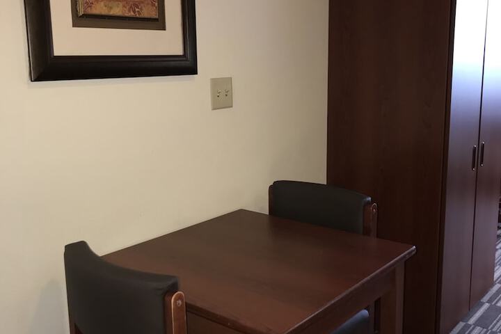 Room 27 of 67
