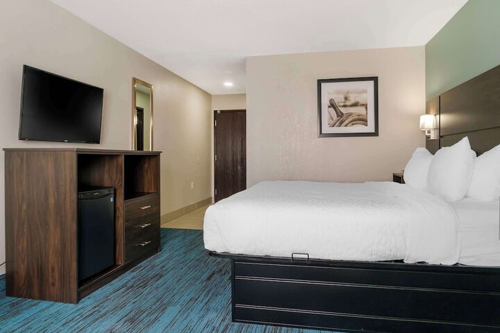 Room 10 of 26