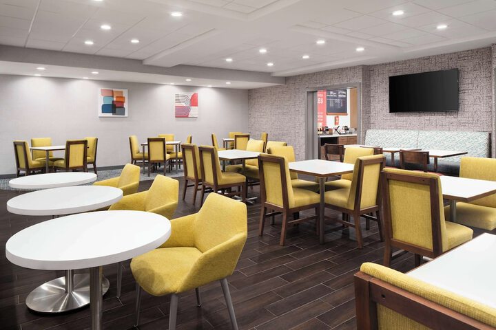 Hampton Inn Chicopee / Springfield
