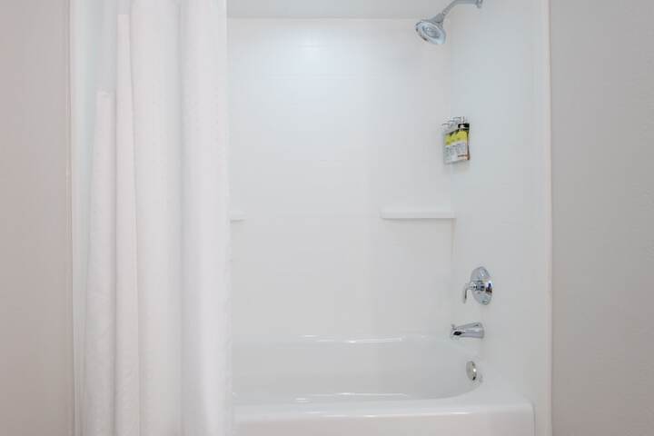 Room 10 of 47