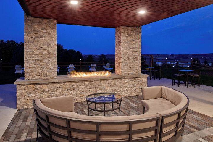 Courtyard by Marriott Petoskey at Victories Square