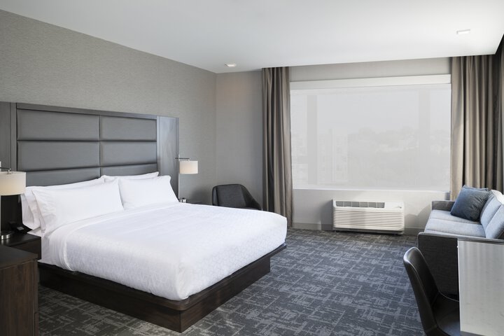 Room 72 of 180