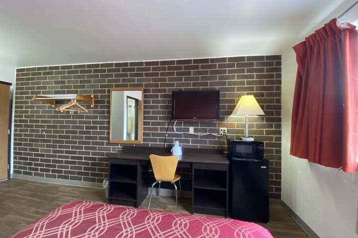 Room 15 of 34