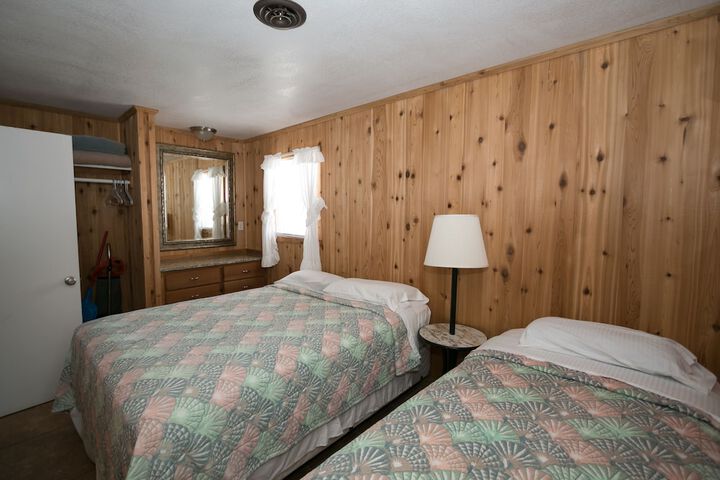 Room 55 of 199