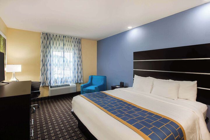 Room 17 of 21