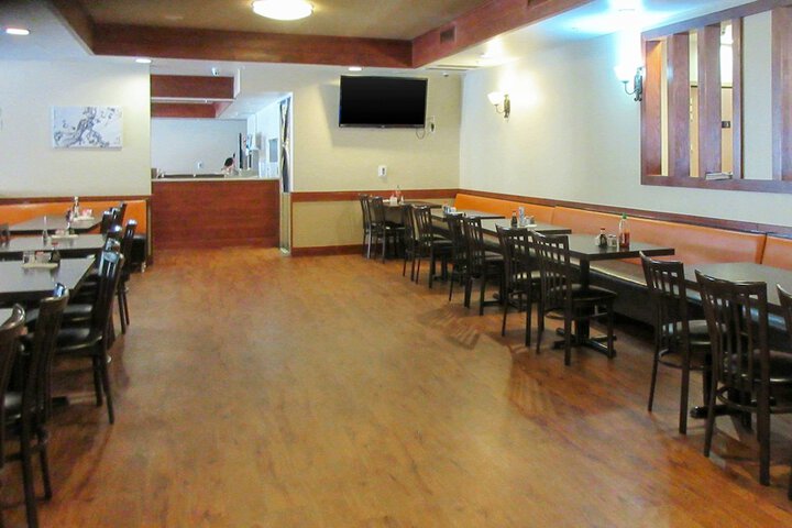 Clarion Hotel & Suites Williston