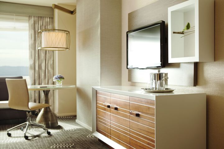 Room 25 of 124