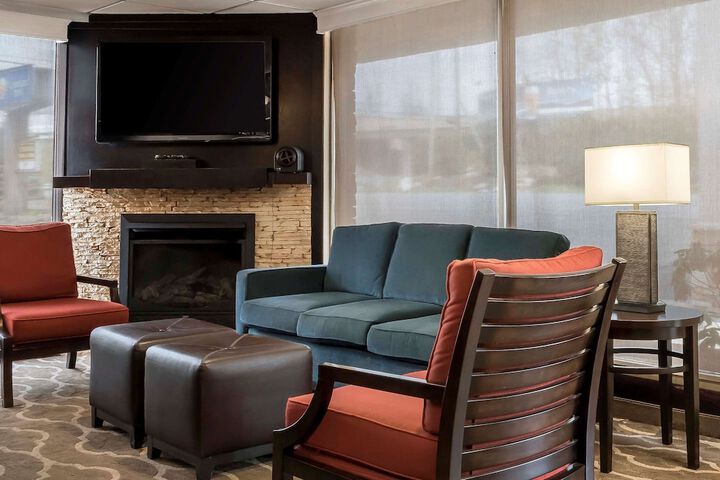 Hotel Interior 10 of 31