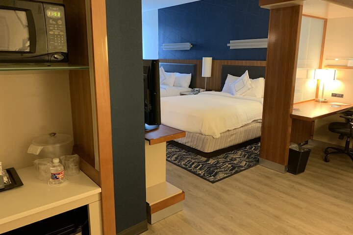 Room 12 of 39