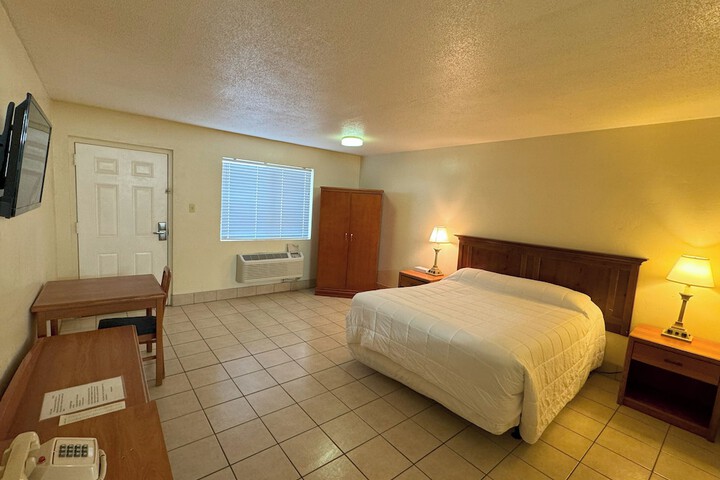 Room 26 of 27