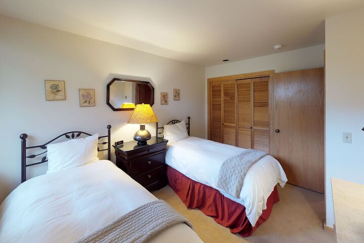 Room 136 of 361