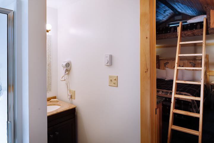 Room 82 of 153