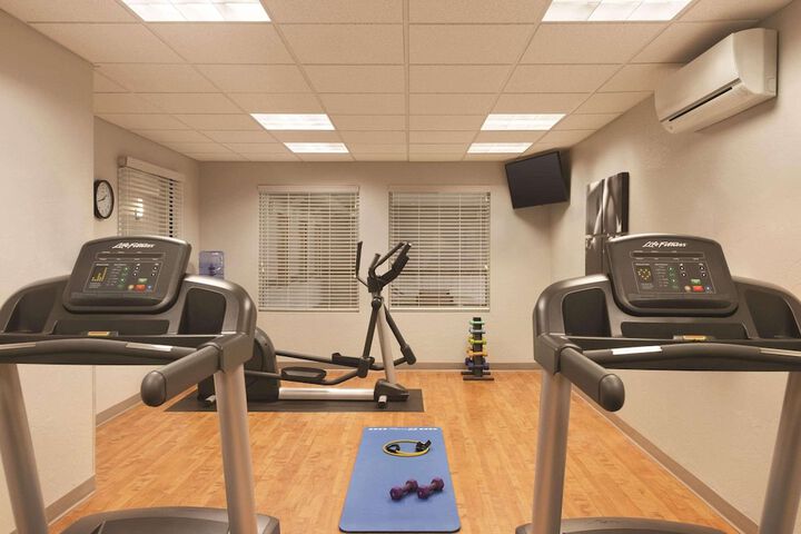 Country Inn & Suites by Radisson Green Bay North