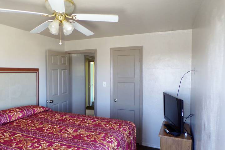 Room 37 of 90
