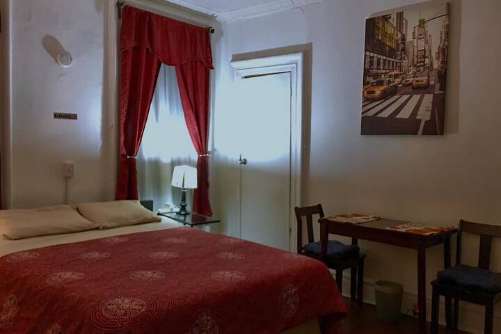 Room 29 of 40