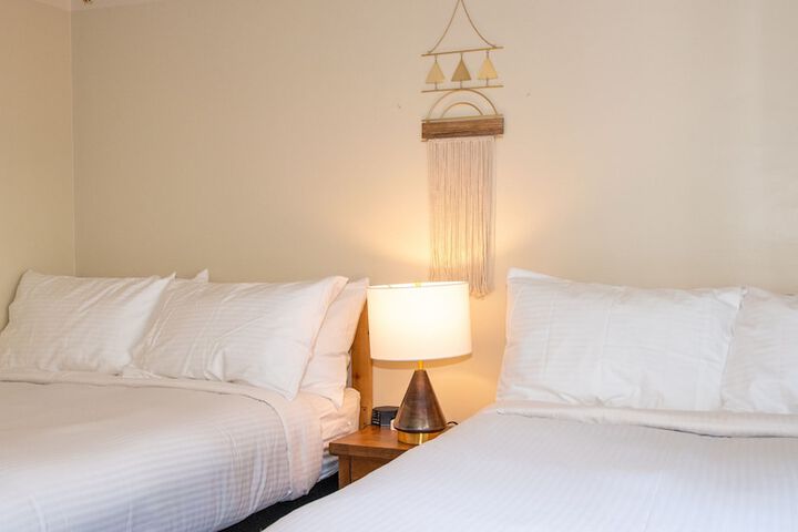 Gull Lake Lodge