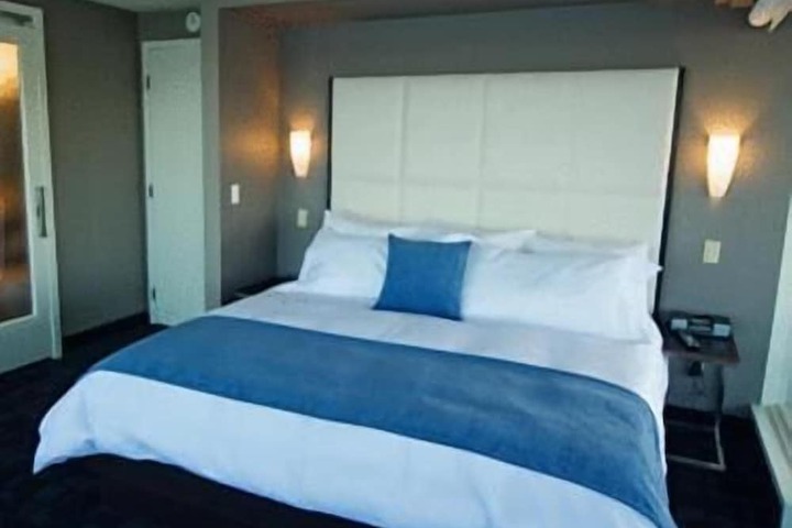Room 7 of 41