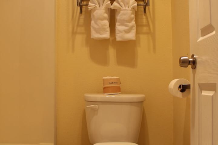 Room 17 of 24