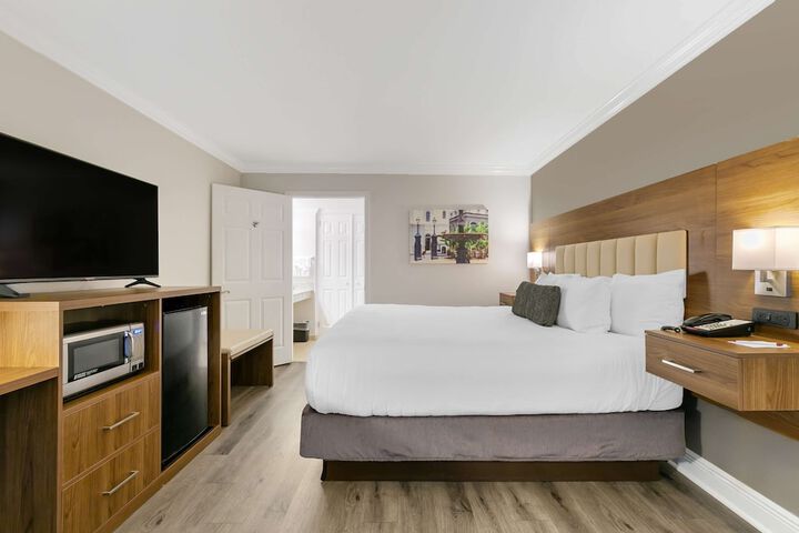 Room 15 of 61