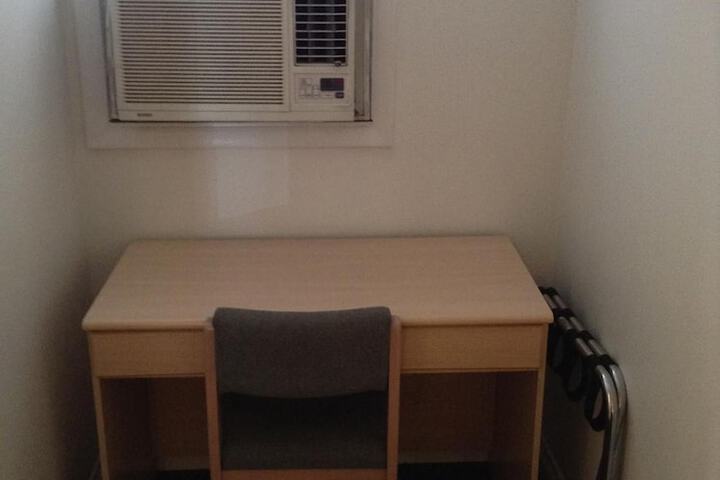 Room 33 of 36