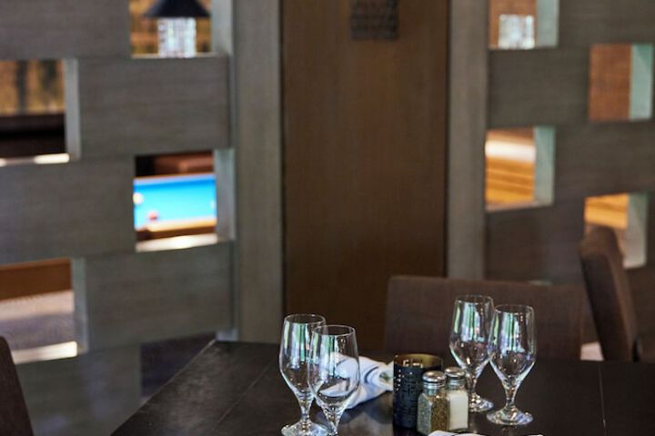 Riverhouse Lodge