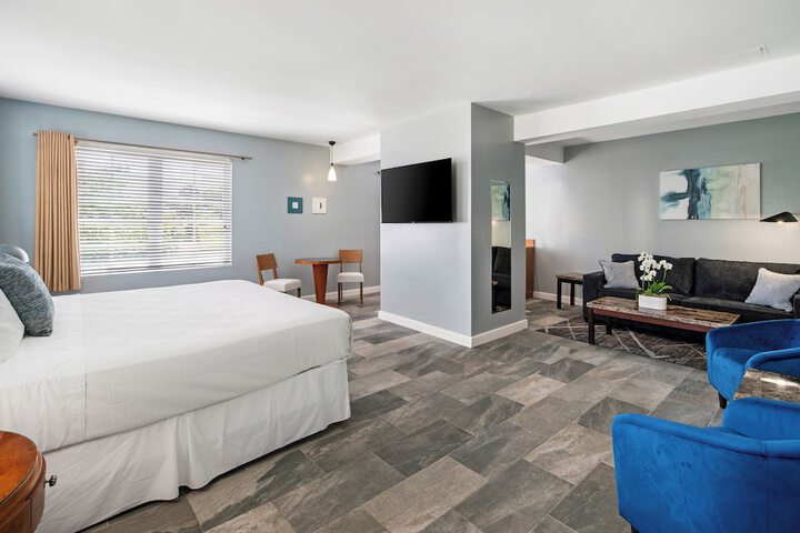 Room 30 of 55