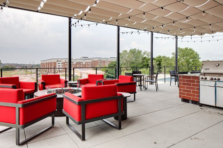 Staybridge Suites Iowa City Coralville by IHG